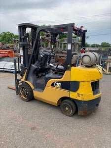 6000 lb. Caterpillar #2C6000, LPG forklift, 3-stage mast, low hours, 2019