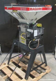 Maguire #WSB-140, weigh scale blender. maximum throughput 330-450 po, Simple Operation: Load, Set, Blend