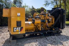 800 KW Caterpillar #C27, diesel generator, 277/480 Volts, 122 hours, 2019