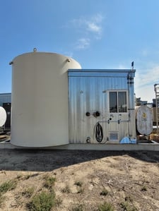 16" Sweet Vertical Separator, w/ 200 bbl partially coated tank, 1440 psi, 2001