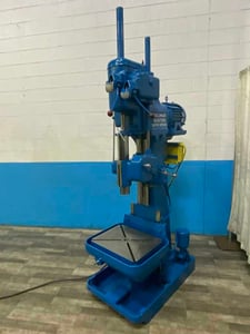 24" Cincinnati #24, single spindle drill, box columns, #4MT, 28" x18" table area, coolant, 5 HP