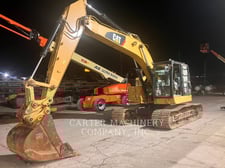 Caterpillar 325FL, 4578 hours, S/N: XAA10344, 2017