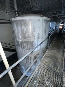 10000 gallon Stainless steel tank, 126" dia. x 192" straight side, dished top, flat bottom