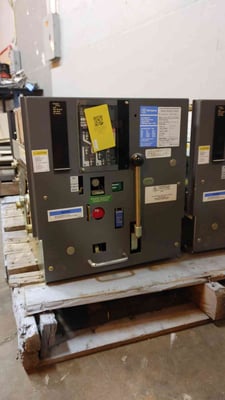 1600 Amps, Westinghouse, DS416H, Low Voltage AC Power Circuit Breaker, 60 Hz, 254-635 V