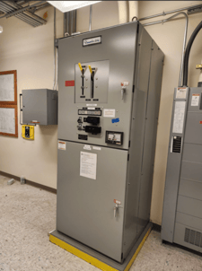 400 Amp. Russelectric #RTBD-4004CEF, Automatic Transfer Switch, 3 Phase, 4-Wire, 60 Hz, 277/480 V