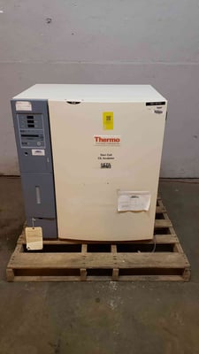 Thermo Electron #3307, Steri-Cult CO2 Incubator, 1 Phase, 10.5 Amps, 115 V