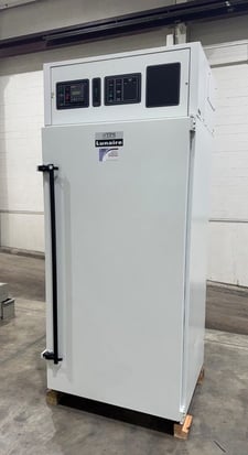 33" width x 28" D x 60" H TPS Lunaire #CEO932-4, Temp & Humidity, 0 - 99°C, 2007