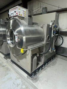 100 Lb. Milnor #36026V7J, Washer Extractor, Open Pocket, Hard Mount, 208-240 V, 2001