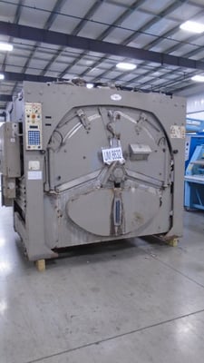 600 Lb. Milnor #72044WP2, Washer Extractor, Divided Cylinder, Rapid Loading, 75/110/115 psi, 580 RPM, 240 V
