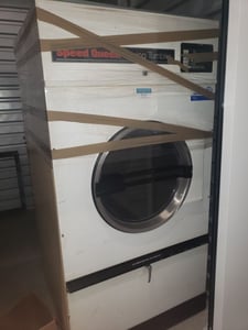 75 Lb. Speed Queen #STB75CG, Natural Gas Dryer, 165000 BTU/hr., 120 V, 1994