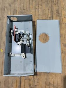 400 Amps, Durham Co. #1005655B, Meter Stack 400 Amp 600 VAC 1 Phase 3 Wire 4" Hub