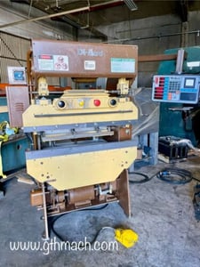 17 Ton, DiAcro, Hydraulic Press Brake, 4' overall, 36" between housing, 6.5"throat, CNC Back Gauge, dual palm
