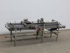 Douglas Machine Inc, Conveyor Laner, 24" x 115" belt, lane divider, pneu gate, 36" infeed/discharge H, 1 HP dr