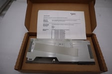 New in box schneider 140cra93100 rio drop stock g221a