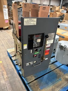 3200 Amps, Westinghouse, DS-632, Low-Voltage AC Circuit Breaker RMS 610 S66LSIG 6D32A320