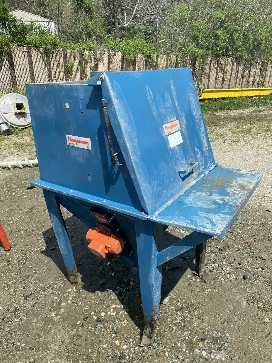 Flexicon, Bag Dump Station w/Vibrator, carbon steel