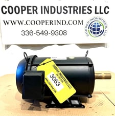 10 HP 1760 RPM WEG, Motor, Frame 213/5T, 3 Phase, 60 Hz, 28.3-25.6/12.8 Amps, 208-230/460 V