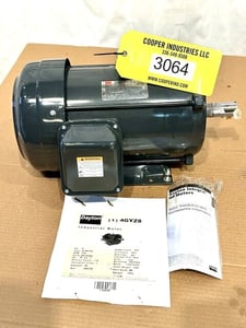 10 HP 1755 RPM Dayton #4GYZ8, Inverter Duty Motor, Frame 215T, 3 Phase, 60 Hz, 26.6-24/12 Amps, 208-230/460 V