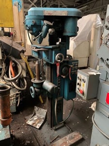Bryant, center hole grinder, 2" x 40" workpiece capacity, 0.06"-6" diameter capacity, 0.005"-0.1" stroke