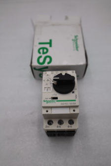 Schneider electric gv2p22 20-25a new unit with box stock g727a