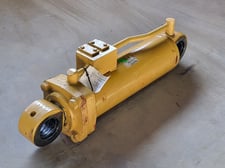 Caterpillar #155-4539, basic cylinder for steering, new surplus