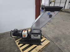 8.9" x 10.4" Rapid #RG2, granulator, 3 HP, 2 bed knives, 3 fly knives