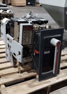 1600 Amps, General Electric, AKRU-6D-50, fused low voltage power circuit breaker, 600 Volts, 3-pole