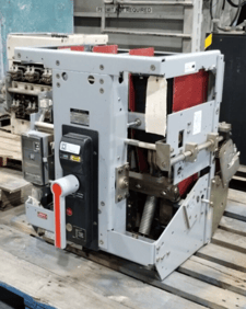 1600 Amps, General Electric, AKSU-10-50, fused low voltage power circuit breaker, 600 Volts, 3-pole