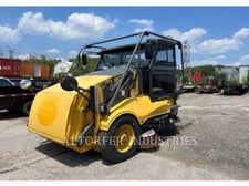 Elgin PELICAN NP, Scrubber / Sweeper, 6846 hours, S/N: NP020260, 2008