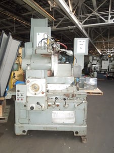 Heald #261, rotary surface grinder, 18.5" swing, 17.5/16" chuck, 14" x 1.5" x 5" wheel, 8" grinding stroke