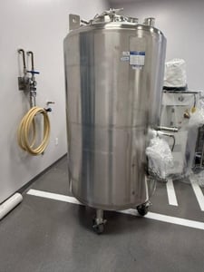 320 gallon Paul Mueller, Stainless steel jacketed tank, 50 psi, dished top & bottom, 1988