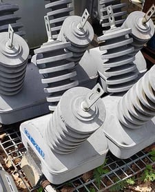 27 KV 27600 V PRIMARY, 115 V SECONDARY, GE TYPE JVT-200 POTENTIAL TRANSFORMER