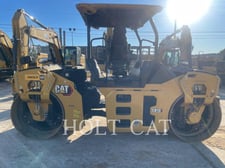 Caterpillar CB10, Vibratory Single Drum Asphalt, 211 hours, S/N: L9R00480, 2023