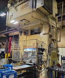 250 Ton, Verson #SS2-250-60-4, straight side press, 12" stroke, 26" Shut Height, 60 SPM, vari-speed