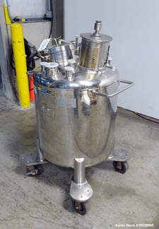 66 gallon Lee Industries #200-LDBT, Pressure Mix Tank, 316L Stainless Steel, 200 L, Dual 3 blade turbine