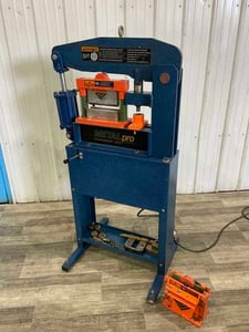3" x 3" x 1/4" Metal Pro #S201-4404, ironworker, 40 ton, 3/4 HP, 6 SPM, single hand lever