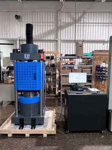 674426 lbf. (3000kN) Model FB-3000HC, compression testing machine, 12.9" compression testing opening
