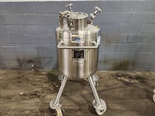 33 gallon Feldmeier, Receiver, Stainless Steel, 22" diameter x 20" straight side, 50 psi/FV @ 300 F, 8" Top