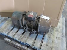 2 HP 900 RPM Carman 3CD9-4620, vibratory motor, 230/460 Volts