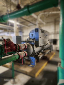 500 Ton, Carrier #23XRV5556NRAA50-S, Water-Cooled Chiller, R-134a, oil-free, R05 compressor, 2012