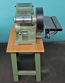 6" Central Machinery #T6852, Belt/Disc Grinder, 6" Belt & 9" Disc, 1 HP, 1280/1720 RPM, 110 V