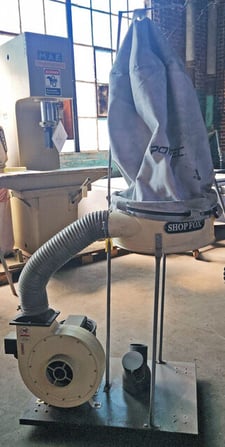1280 cfm Shop Fox #W1685, Bag Style Woodworking Dust Collector, 10.1" Static Pressure, 12" Impeller, 19" x
