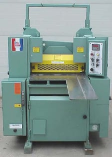 10 gauge x 2' Betenbender #125-2, Hydraulic Shear, 28" L Knife, 4' L Squaring Arm, (6) Hold Down Pins, 35