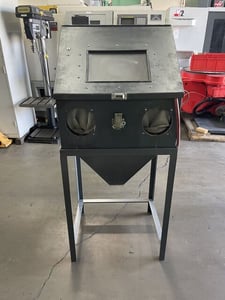 26" x 20" x 59" Trinco #CDB, Blast Cabinet