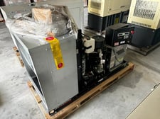 25 KW Generac #QT0252GNNNA, Natural Gas, open skid generator, 120/208 Volts, 3 phase, new surplus