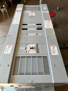 400 Amp. Cutler Hammer, PRL4B, Panelboard, 480 Volts 3PH 3W 18 Cir MCB Indoor Encl BX2457 P022