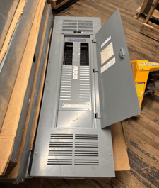 400 Amp. Square D NF, Panelboard, 600/347 Volts 3PH 4W MLO 54 Circuit Indoor Encl MH62 P564