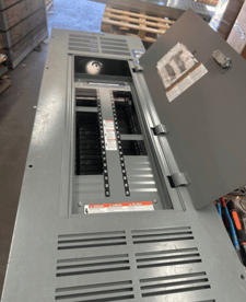 400 Amp. Square D NF, Panelboard, 600Y/347 Volts 3PH 4W MLO 42 Circuit Main Lug Indoor Encl P375