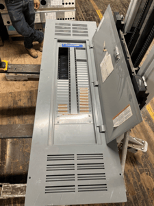 600 Amp. Square D NF, Panelboard, 480Y/277 Volts 3PH 4W MLO 54 Circuit Main Lug Indoor Encl P560