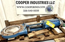 12" Dezurik, knife gate valve, Stainless contact parts, CI body, V type opening